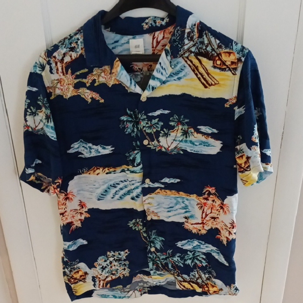 H&M Men's Blue Tropical Shirt